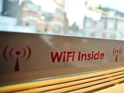Le WiFi bientôt gratuit dans les gares et aéroports