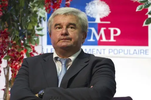 Violences conjugales : Eric Raoult relaxé