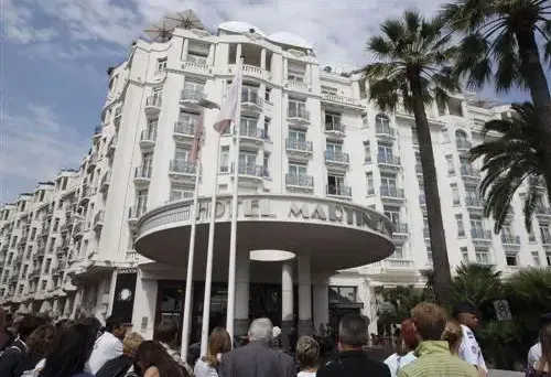 Le Qatar confie la gestion du Martinez de Cannes et de l'Hôtel du Louvre à Hyatt