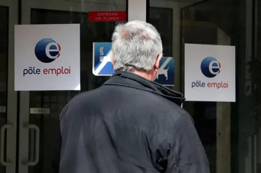 Malgré l'intervention des secours, l'homme est décédé des suites de ses blessures.