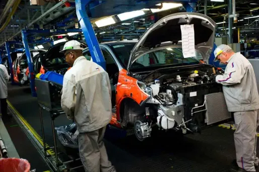 PSA : cinq milliards de pertes en 2012