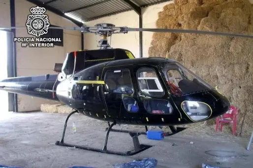Cet hélicoptère, saisi à Cadix, permettait aux trafiquants de passer la drogue au-dessus de la Méditerrannée.