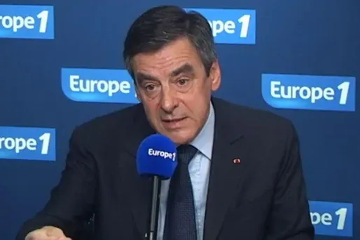 Fillon : "Hollande aggrave la crise"