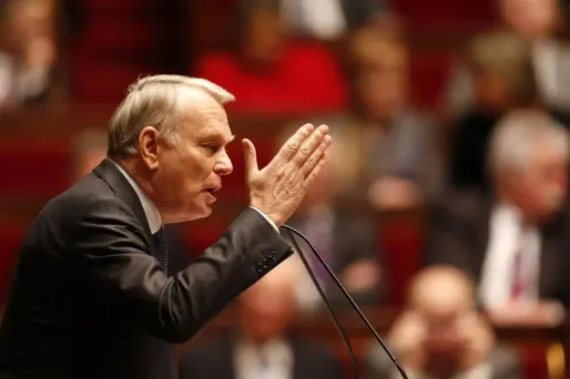 Pas de censure pour Ayrault qui sait "où il va"