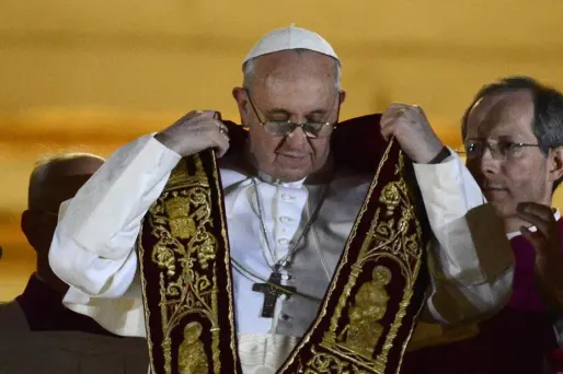 L'Argentin Jorge Mario Bergoglio, archevêque de Buenos Aires, a été choisi mercredi à la surprise générale.