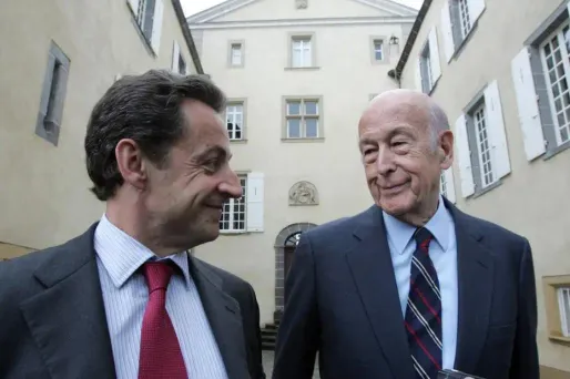 Sarkozy, Giscard dans son miroir