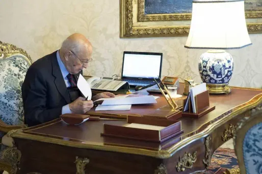 Agé de 87 ans, le président italien Giorgio Napolitano a accepté d'être réélu pour un second mandat.