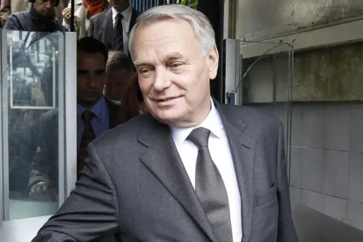 Jean-Marc Ayrault ne sera pas candidat l'an prochain à la mairie de Nantes, ni comme tête de liste, ni comme simple conseiller municipal, pour se consacrer à sa mission, a-t-il confié vendredi au quotidien Ouest France.