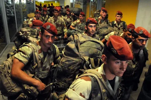Les premiers soldats ont commencé à rentrer du Mali.