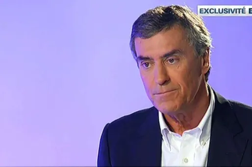 Cahuzac abandonne son siège de député