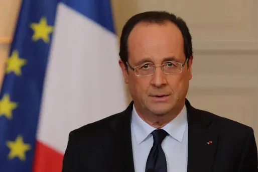 Hollande : son action sévèrement jugée