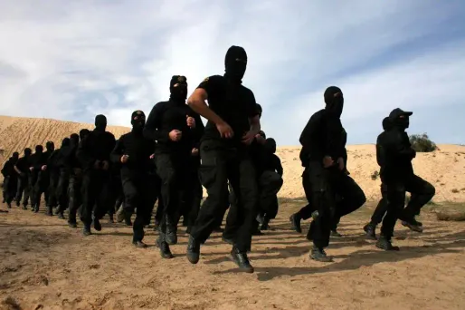 Meziche, recruteur pour Al-Qaïda, est toujours détenu par les autorités pakistanaises.