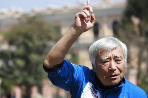 80 ans et au sommet de l'Everest