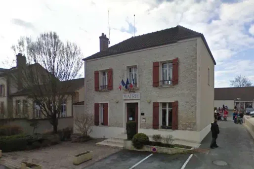 A Chenoise, Stéphane et Etienne ont eu de grandes difficultés pour trouver un élu acceptant de les marier.