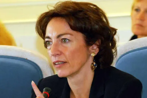 La ministre de la Santé et des Affaires sociales, Marisol Touraine, a souligné dans un communiqué "l'importance de ce texte qui marque une avancée majeure en matière de transparence et de prévention des conflits d'intérêt".