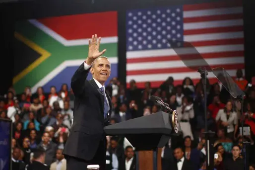 Barack Obama devant des étudiants sur le campus de l'Université de Johannesburg, à Soweto.