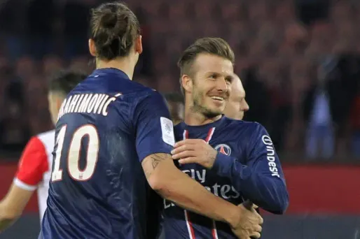 VIDÉO - Les 65 coups francs de Beckham