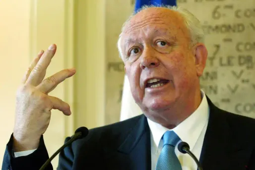 Dans une lettre reçue par plusieurs rédactions, Jean-Claude Gaudin se rallie à l'idée de vendre la Corse "pour renflouer les caisses de l'Etat", un "canular de mauvais goût" selon le sénateur-maire (UMP) de Marseille qui a annoncé mardi porter plainte pour faux et usage de faux.