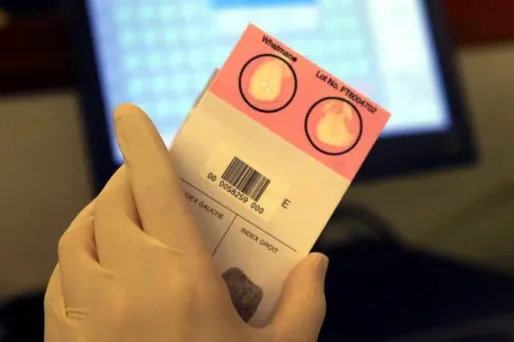 L'agresseur était en fait enregistré dans le Fichier national des empreintes génétiques (FNAEG)