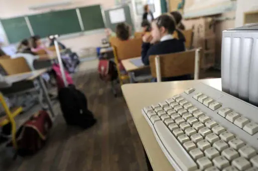 Porno, croix gammée : quand les profs dérapent