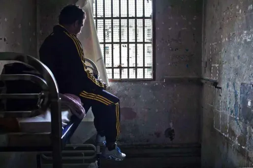 Christiane Taubira, Jean-Marie Delarue et le directeur de Fleury regrettent les conditions d'incarcération.