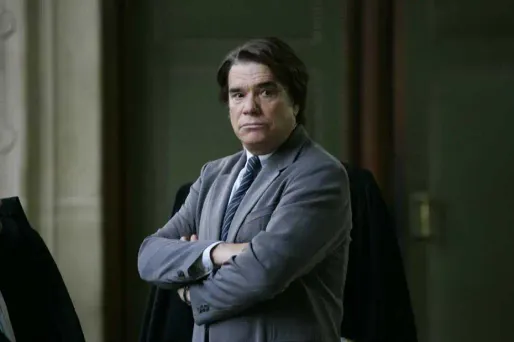 Des relations avec Estoup ? Tapie nie
