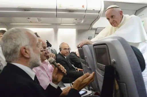 Le pape s'est exprimé au cours d'une conférence de presse, sa première depuis son élection en mars, à bord de l'avion qui le ramenait du Brésil.