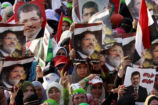 Un temps alliés, les Frères musulmans et les salafistes d'Al-Nour sont désormais rivaux.