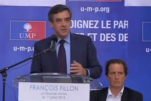 François Fillon n'a pas eu de mots assez durs pour répliquer à Nicolas Sarkozy