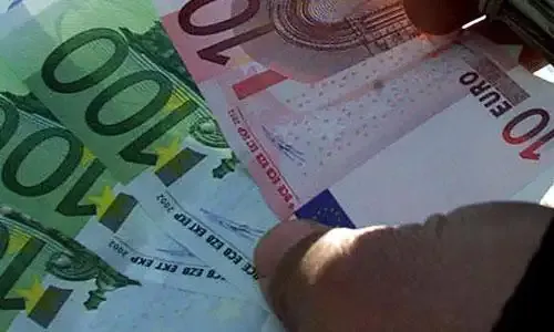 Frais d'intervention bancaire : Bercy fixe le plafond à 8 euros par opération