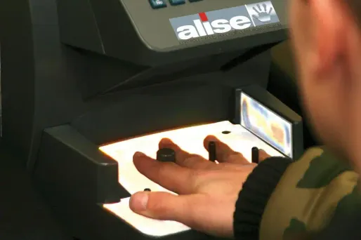 La biométrie s'invite de plus en plus dans les cantines