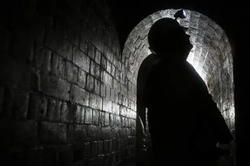 VIDEO - Londres : un "iceberg de graisse" sorti des égouts