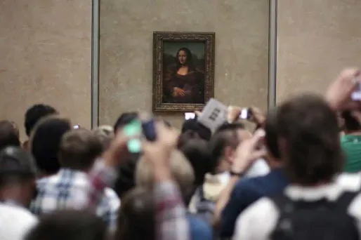 Les pickpockets opéraient dans les lieux de grande concentration de touristes, notamment devant la Joconde.