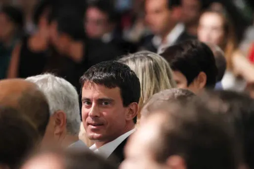 Roms : une tribune d'élus PS pour soutenir Valls