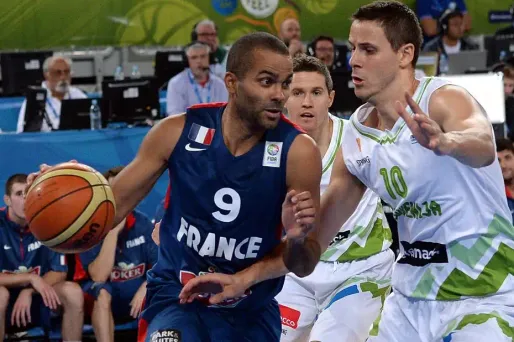 Une demie pour de grands Bleus