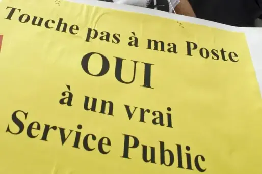 La Poste devient anonyme