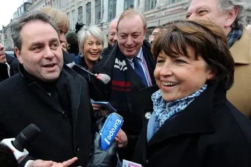 Le cadeau d’Aubry à Bertrand