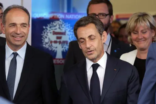 Sarkozy "ému" et "surpris" par la quête réussie de l'UMP