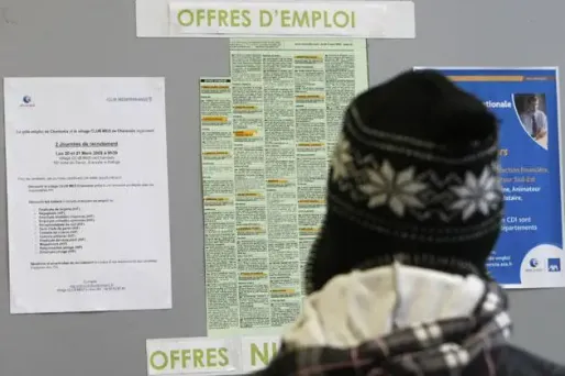 Jeune homme recherche travail