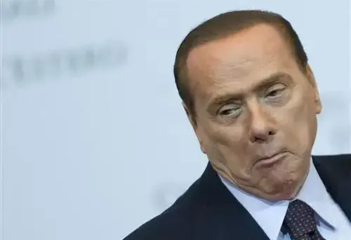 Berlusconi va voter la confiance au gouvernement d'Enrico Letta