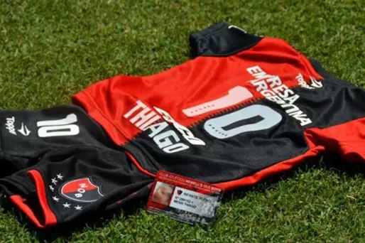 VIDÉO - Les premiers pas du fils Messi