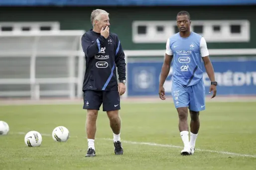 Deschamps clôt le débat sur Evra