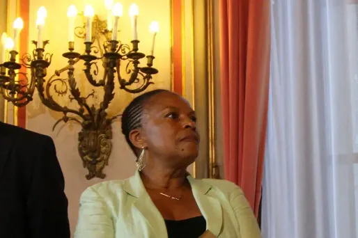 Taubira : des propos "qui dénient mon appartenance à l’espèce humaine"