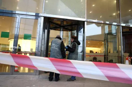 Tireur de Paris  : comment travaille la police ?