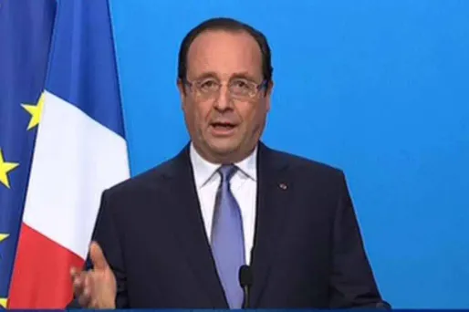 Algérie : Hollande exprime ses "regrets"