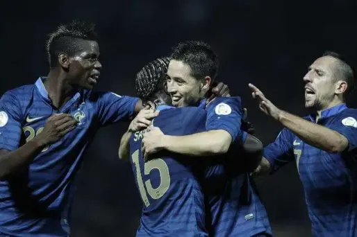 Foot : la France officiellement barragiste