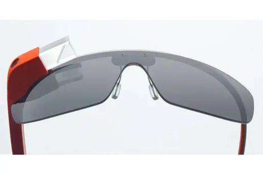 L'accessoire connecté de Google, pour l'instant accessible qu'à une poignée de testeurs américains, sera bientôt doté d'une fonction pour écouter de la musique.