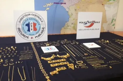 Les deux kilos d'or étaient principalement des bijoux volés à l'arraché.