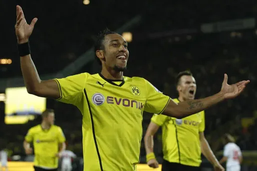 Foot : Aubameyang mis au défi sur 100 m