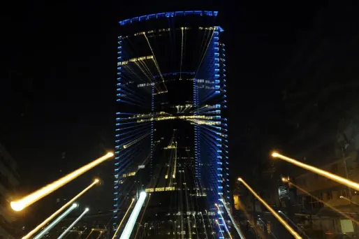 Tour Montparnasse : de l'amiante véhiculée par les gaines d'aération
